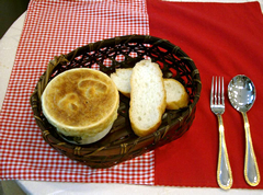 サクッ！！トロ～きのこたっぷりグラタンパイ